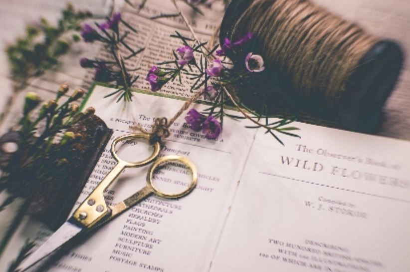 因为没有钱分手，男友没有钱该不该分手