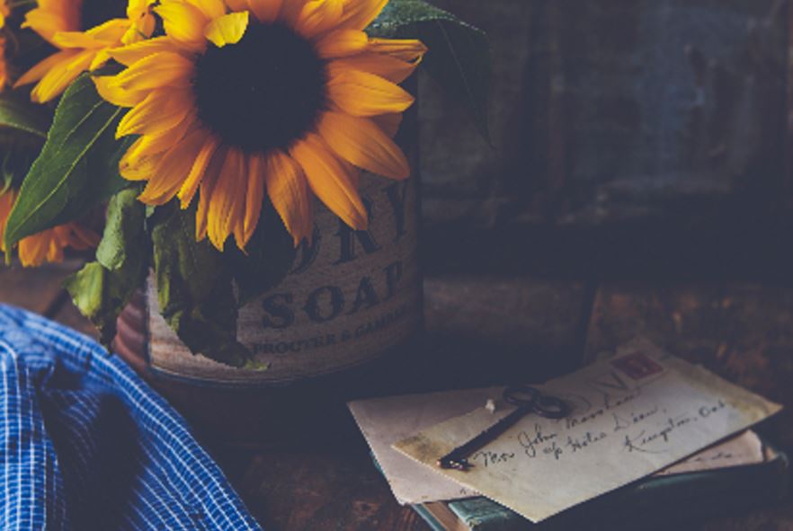 没有房子我闹分手，他用割腕威胁我，因为钱分手是不爱吗