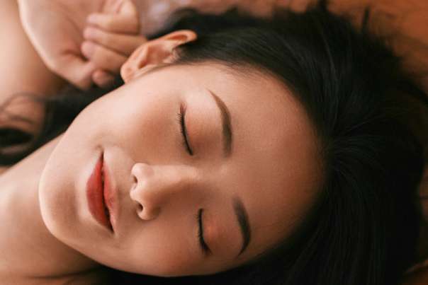 聊天三位一体法和多重脉络谈话法